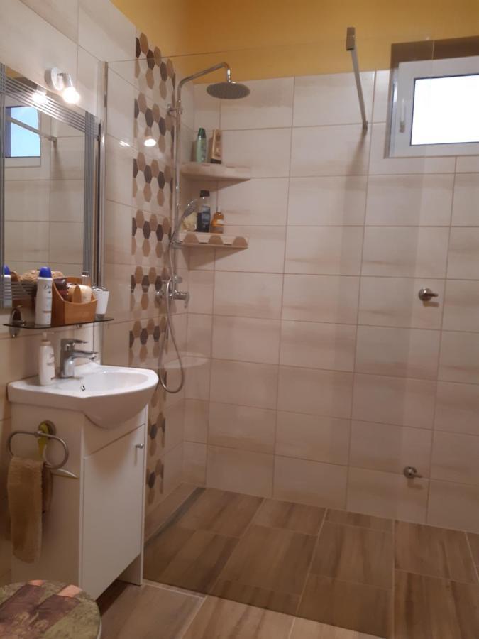 Herkules Apartman Zalakaros Exterior photo